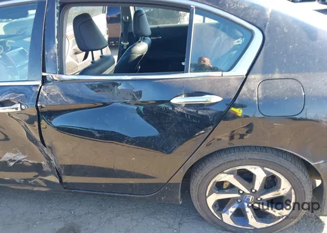 2016 Honda Accord Ex-L V-6 z USA, uszkodzony, nr VIN 1HGCR3F88GA007348